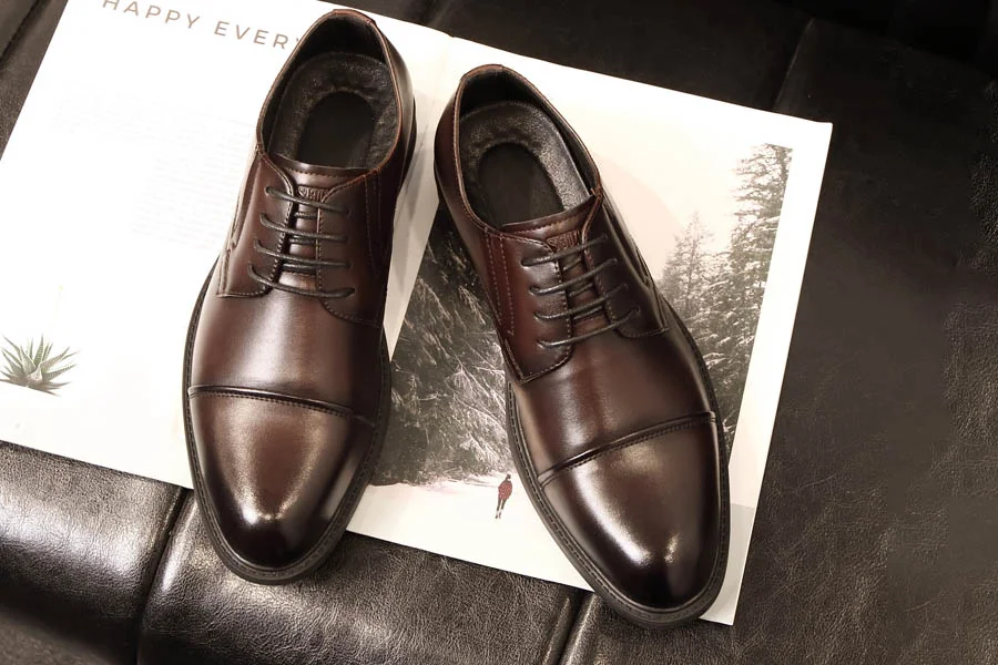 Elegant Leather Shoes for Formal Wear